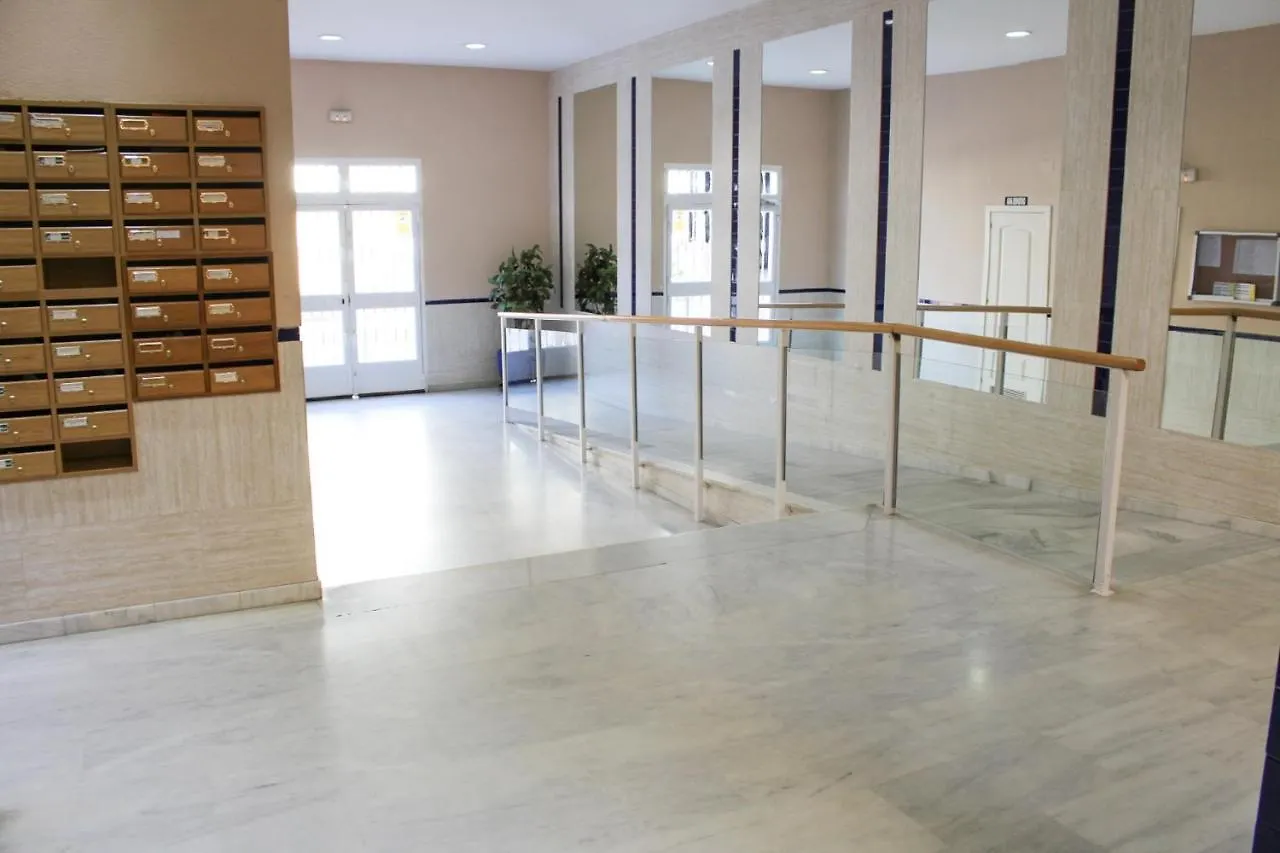 Lentiscares 118. Dos habitaciones con salida a la piscina. Torrox 0*,  España