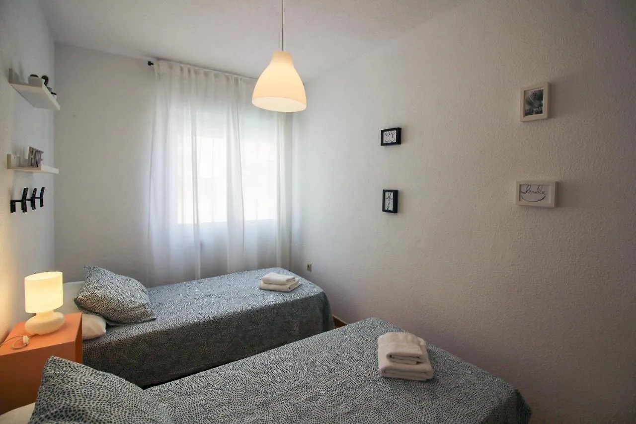 Lentiscares 118. Dos habitaciones con salida a la piscina. Torrox 0*,  España