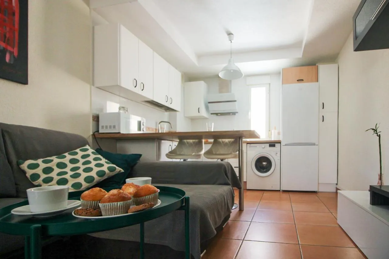 Lentiscares 118. Dos habitaciones con salida a la piscina. Torrox