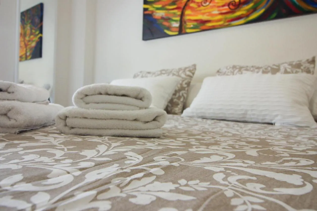 Apartamento Lentiscares 118. Dos habitaciones con salida a la piscina. Torrox España